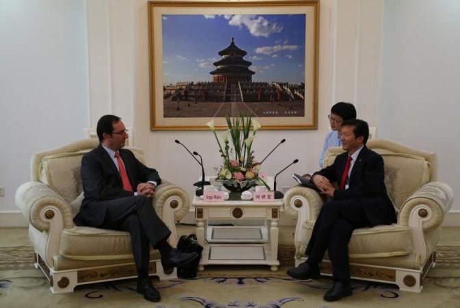 田世宏会见国际标准化组织（ISO）新任秘书长塞尔吉奥.穆希卡