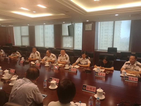 “迎七一、讲传统、畅谈检验检疫工作发展变化”主题党日活动