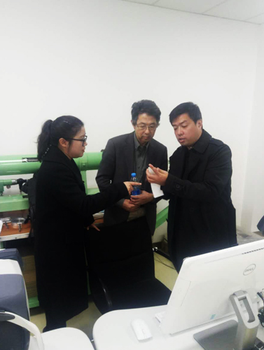 国际照明委员会主席参观视觉健康与安全防护实验室